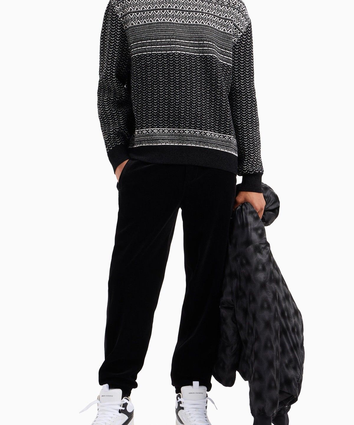 아르마니 익스체인지(ARMANI EXCHANGE) 남성 패턴드 크루넥 니트 풀오버_블랙 A414332030