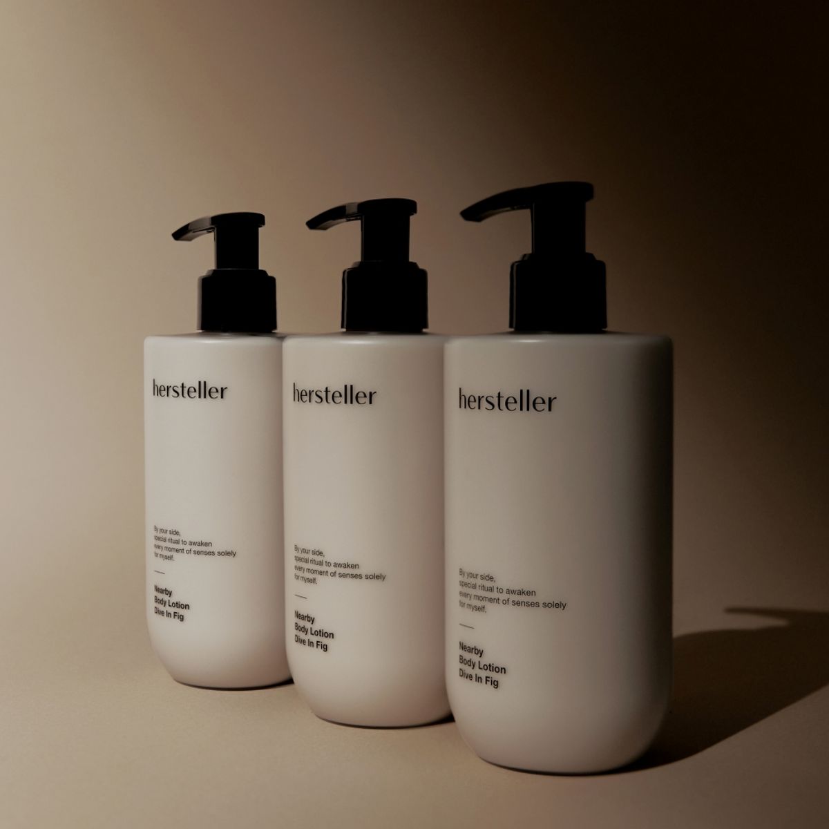 허스텔러(HERSTELLER) [SET] 니어바이 센티드 밤 + 바디 로션 300ml