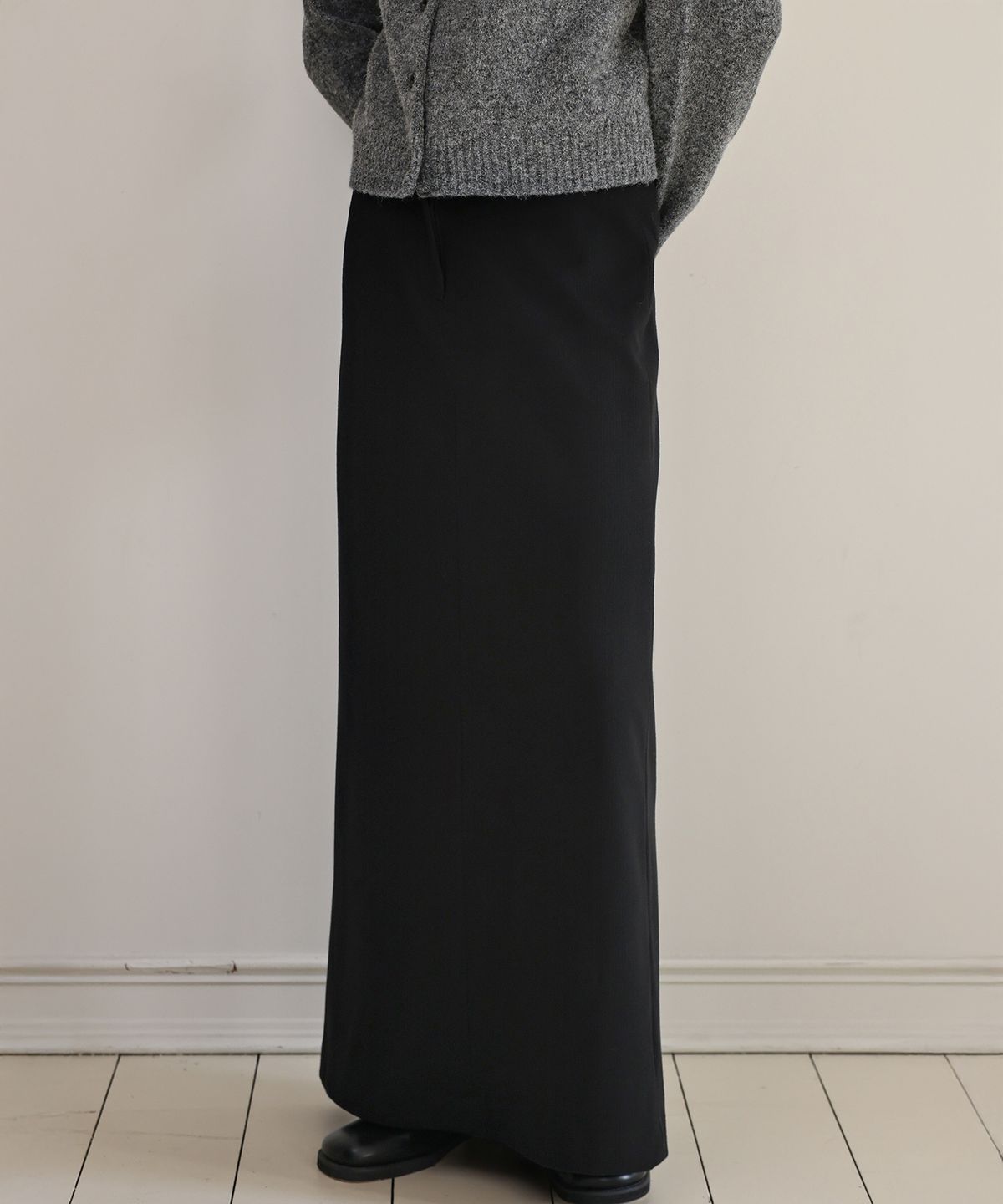 앤니즈(ANDNEEDS) Monica long skirt (black)