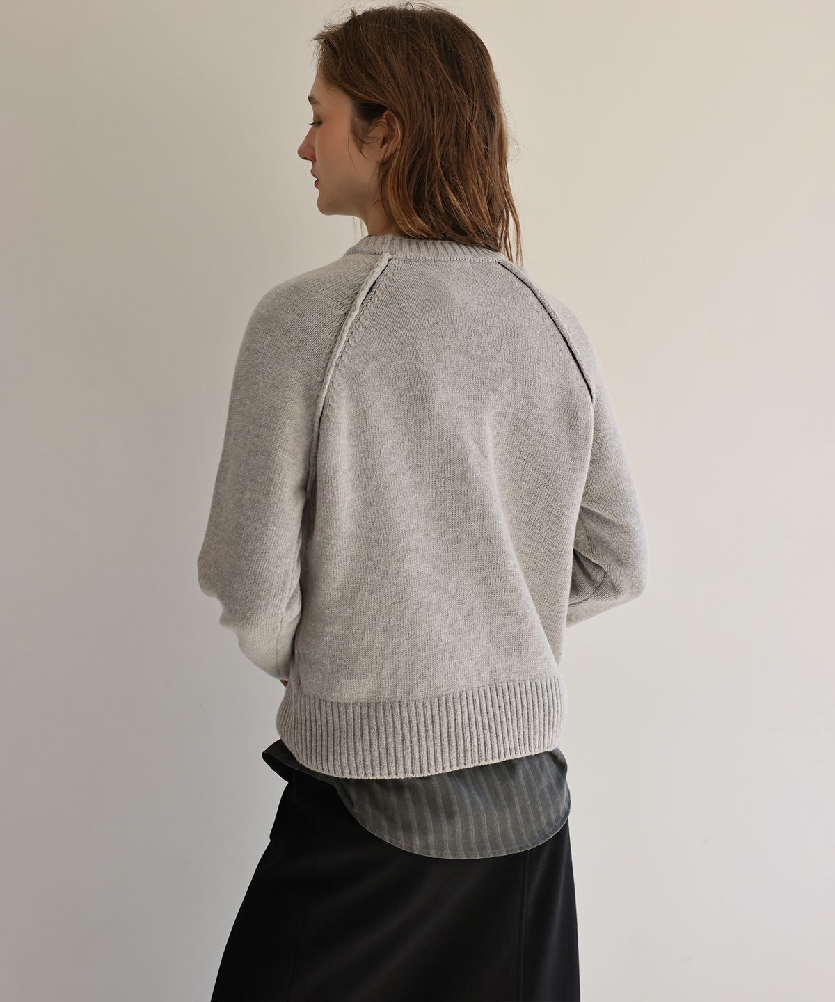 앤니즈(ANDNEEDS) Tape raglan knit (gray)