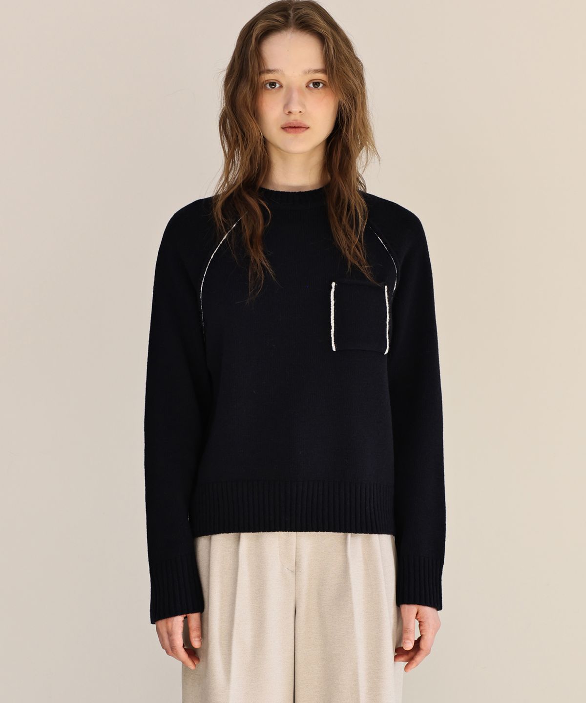 앤니즈(ANDNEEDS) Tape raglan knit (navy)