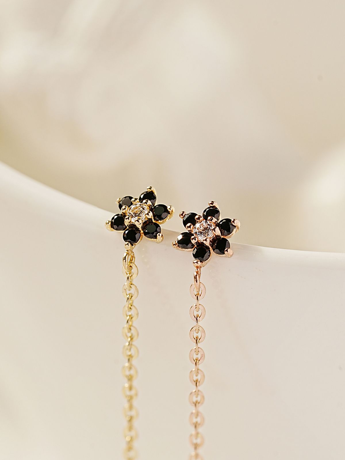 미니멀피어싱(MINIMALPIERCING) 14K 롱체인 드롭 플라워 피어싱 귀걸이