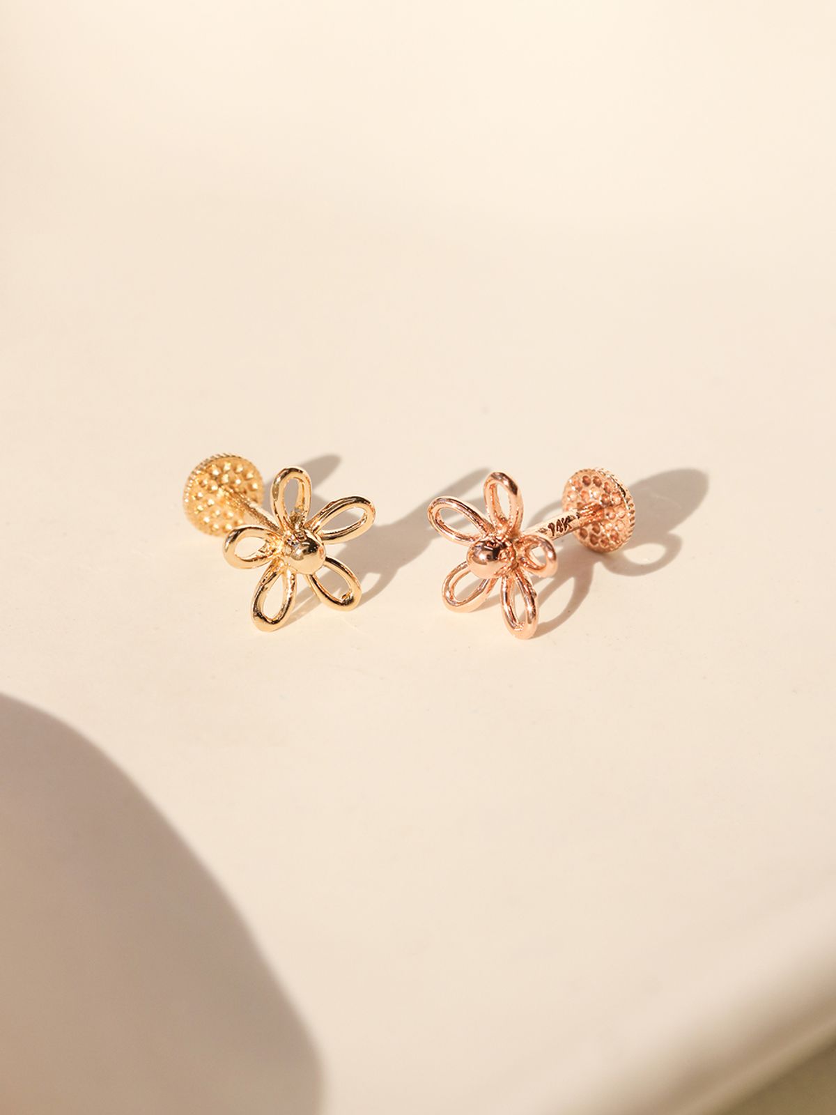 미니멀피어싱(MINIMALPIERCING) 14K 다섯 꽃잎 플라워 라블렛 피어싱