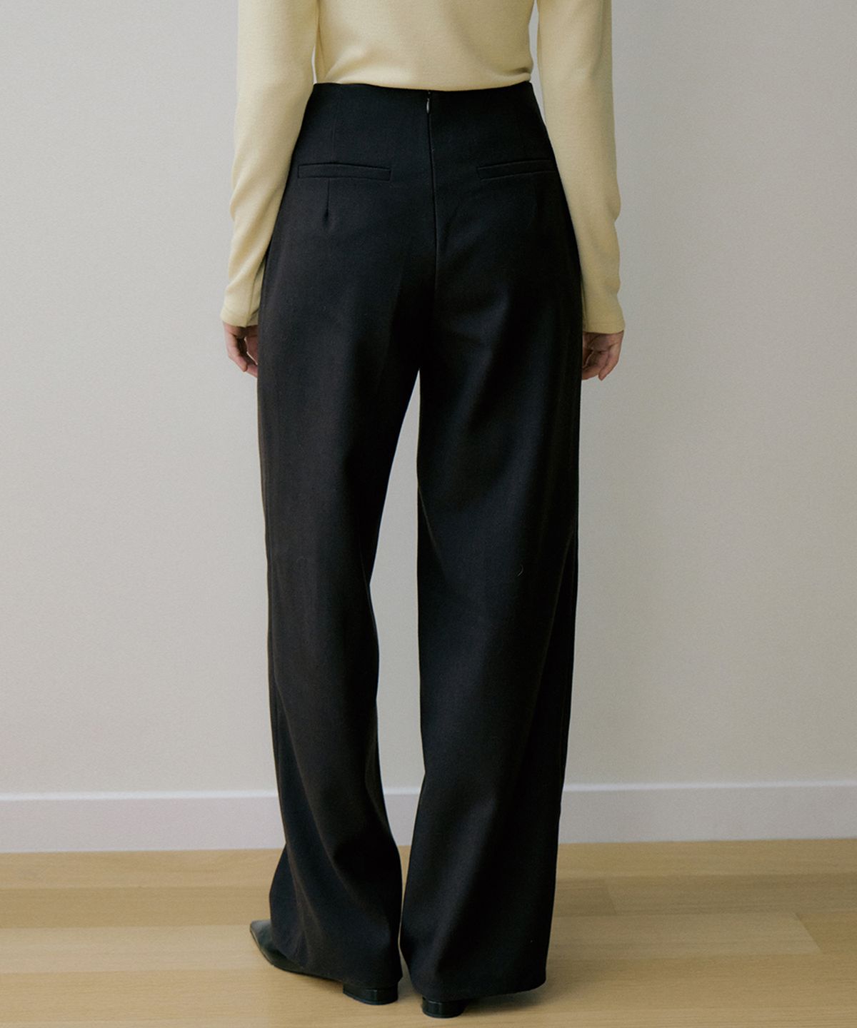 리올그(REORG) EOT HIGH WAIST TIDY SLACKS DARK BROWN