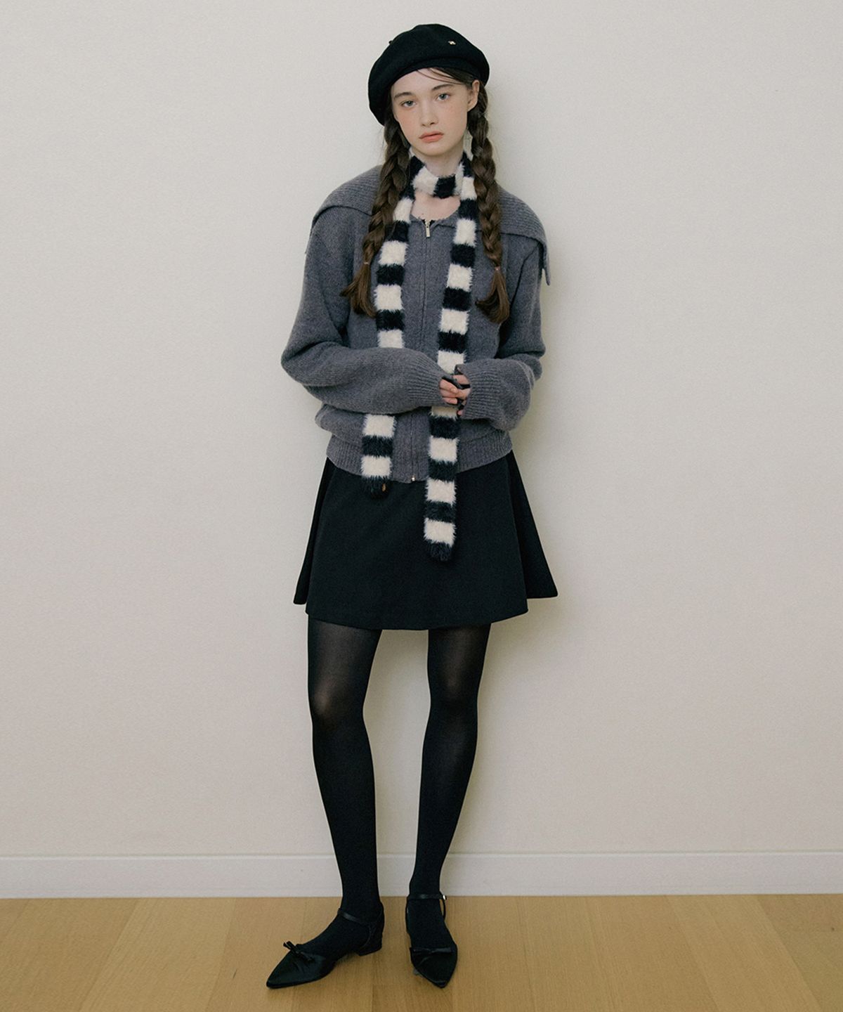 리올그(REORG) EOT SOFT WOOL FLARE MINI SKIRT BLACK