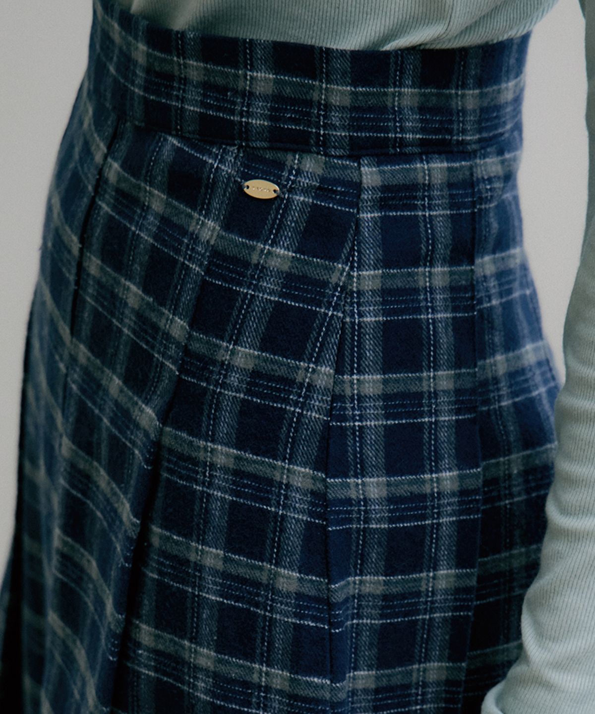 리올그(REORG) EOT CHECKERED PLEATS MINI SKIRT INDIGO