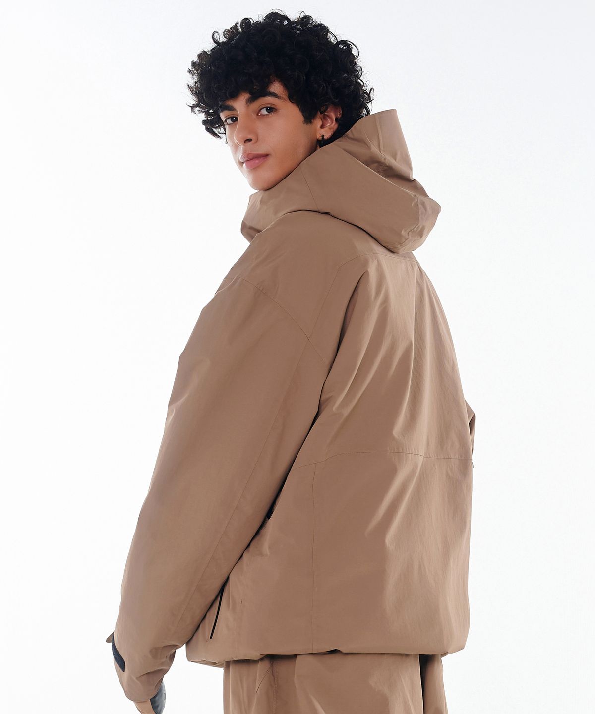 돌아우터웨어(DOLL OUTERWEAR) 2425 아르떼 보드복 자켓 브라운 남녀공용