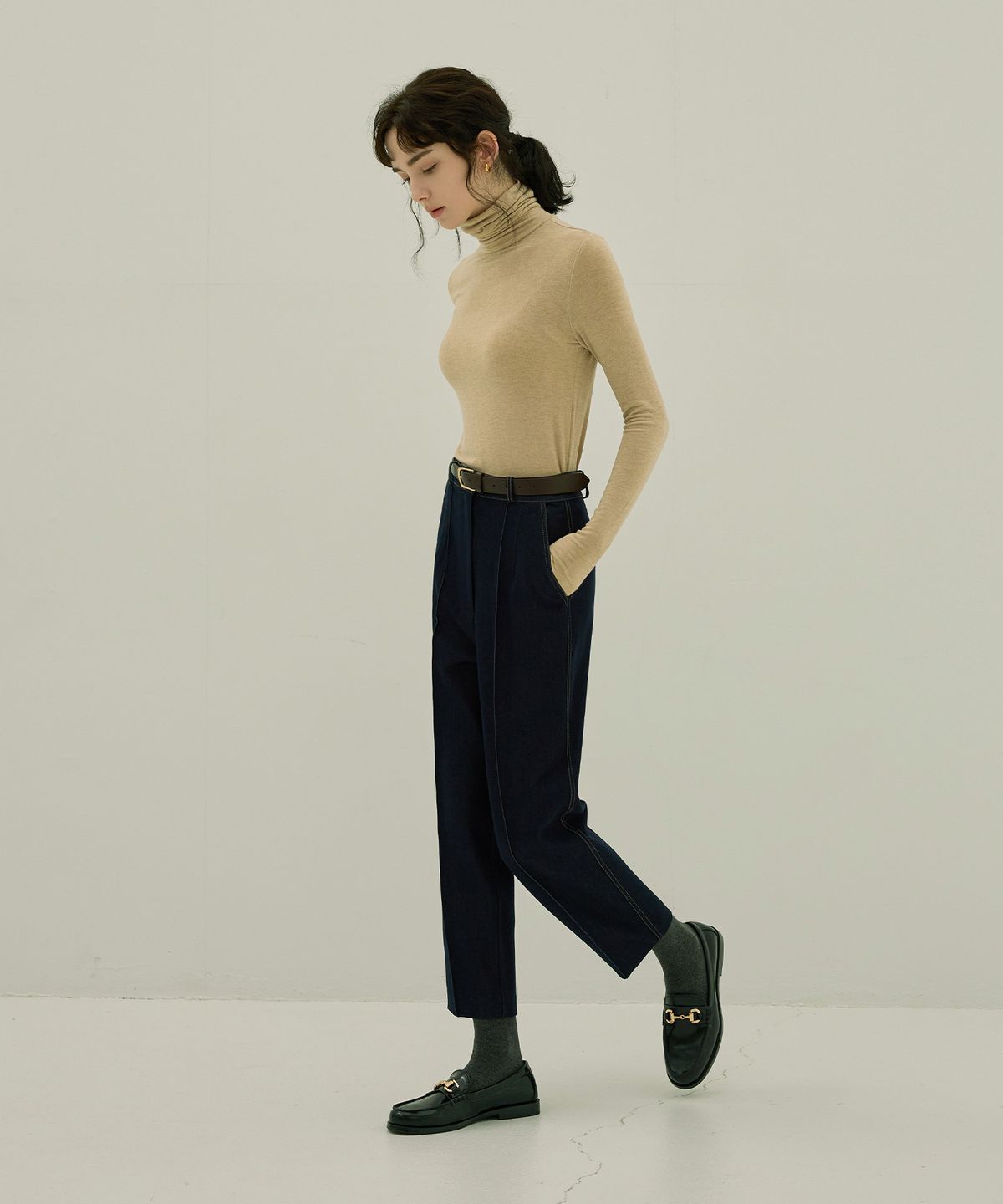 논앤논(NON AND NON) SLIM TAILORED DENIM SLACKS_NFSL4154 (DEEP BLUE)