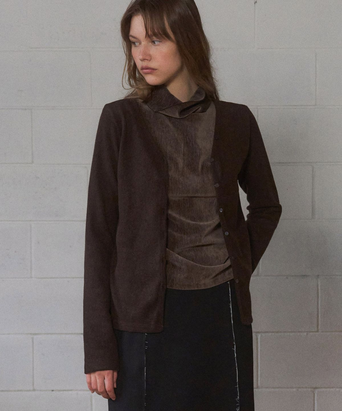 앤니즈(ANDNEEDS) Basel v-neck cardigan (dark brown)