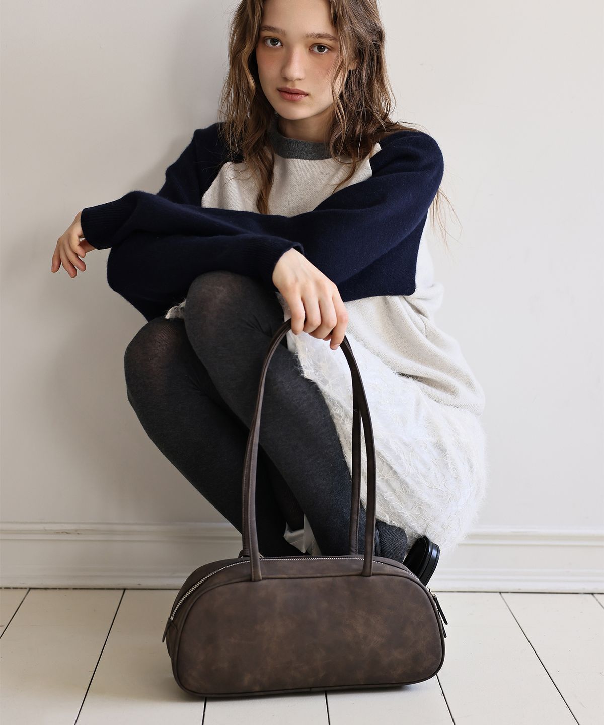 앤니즈(ANDNEEDS) Posy shoulder bag (brown)