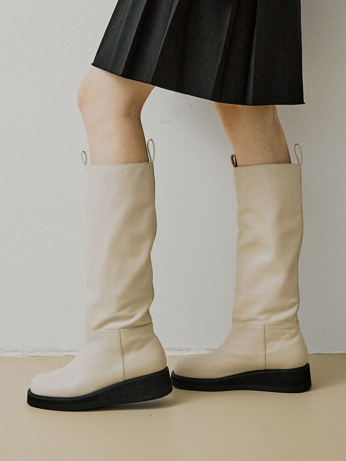 더조히(THE JOHI) Double Hook Shirring Boots_2 Colors