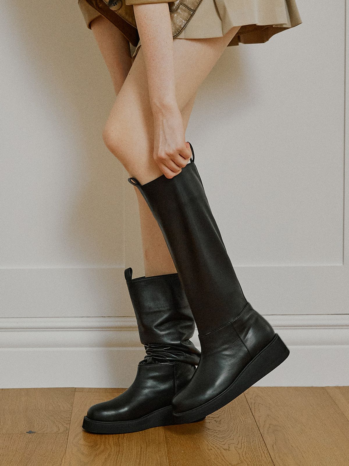 더조히(THE JOHI) Double Hook Shirring Boots_2 Colors