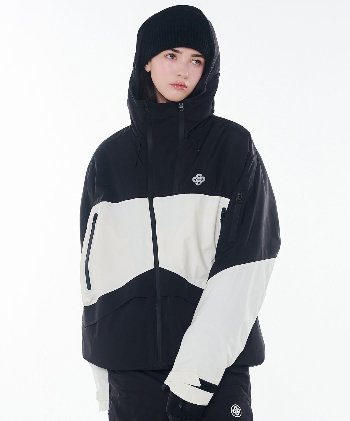 돌아우터웨어(DOLL OUTERWEAR) 2425 악티보 보드복 자켓 블랙/화이트 남녀공용
