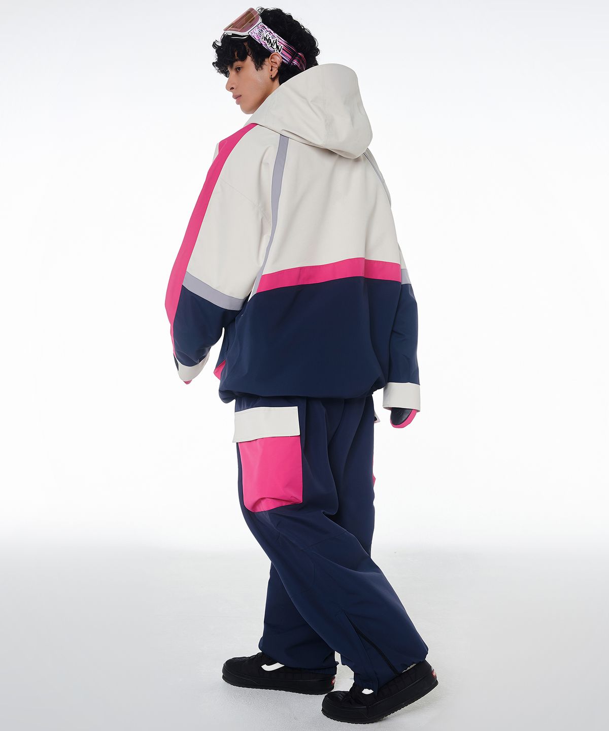 돌아우터웨어(DOLL OUTERWEAR) 2425 벨로 자켓&팬츠 보드복 세트 네이비 남녀공용