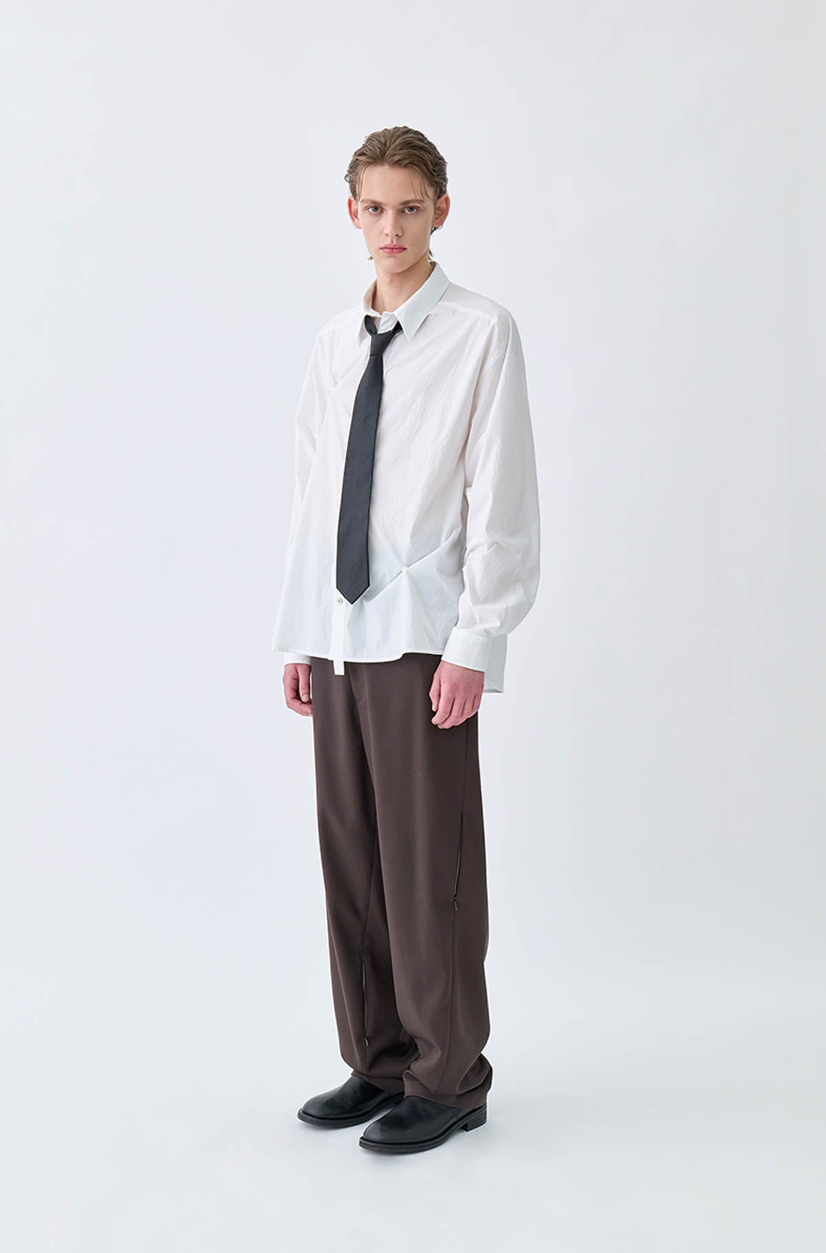 유체 프레타 포르테(YOUCHE PRET A PORTER) AR CURVED SEAM TROUSER Brown
