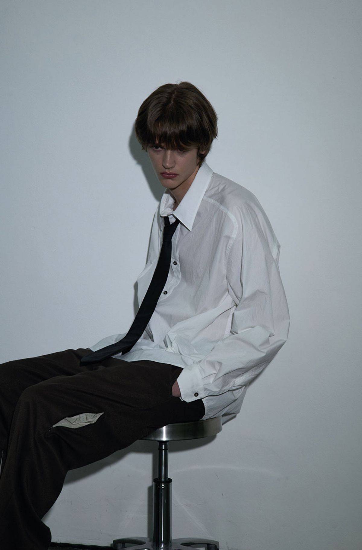 유체 프레타 포르테(YOUCHE PRET A PORTER) AR CURVED SEAM TROUSER Brown