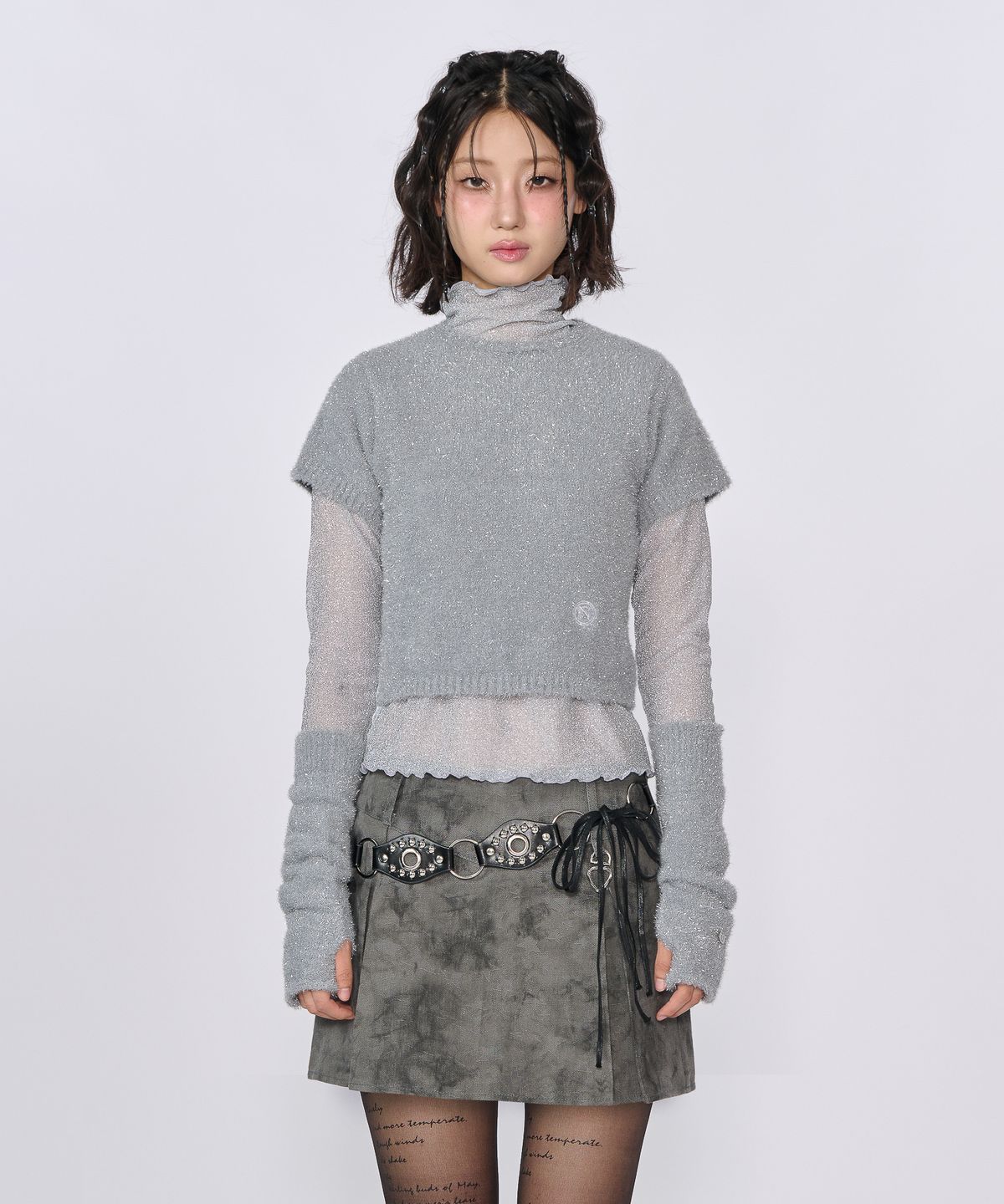 언유주얼 노말(UNUSUALNORMAL) SPARKLE SYMBOL KNIT TOP_SILVER
