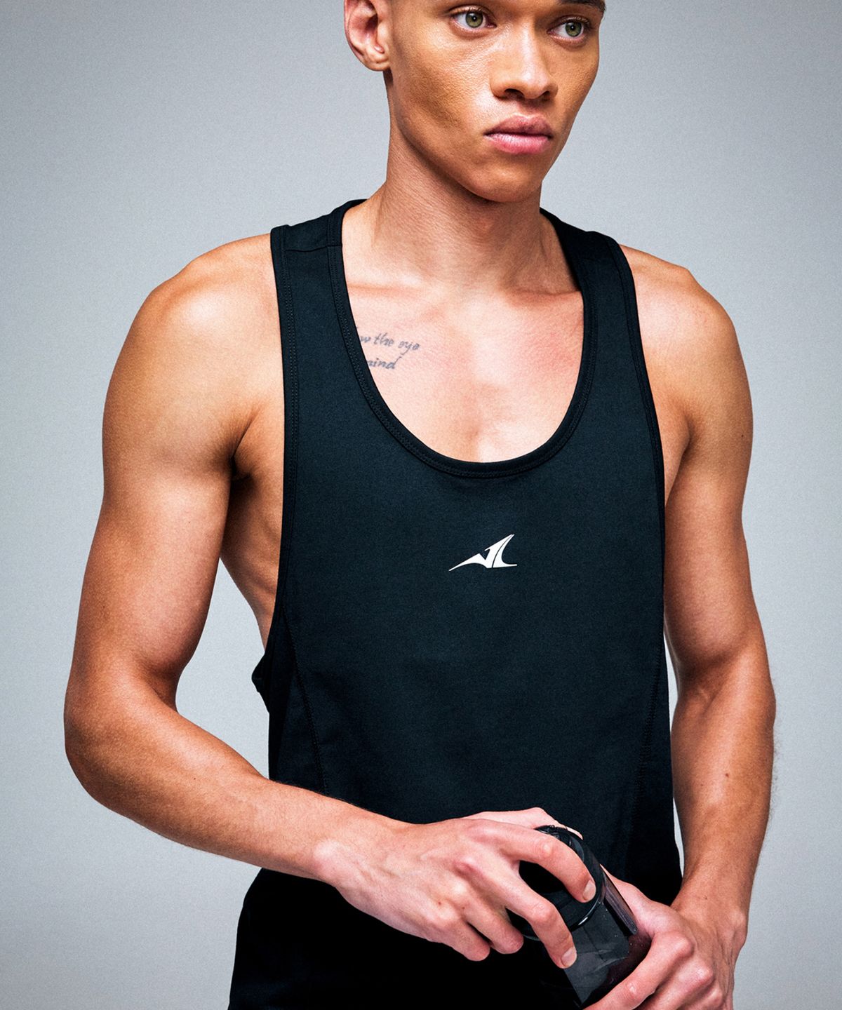 원나우(WONINOW) LUX PRO SLEEVELESS_BLACK