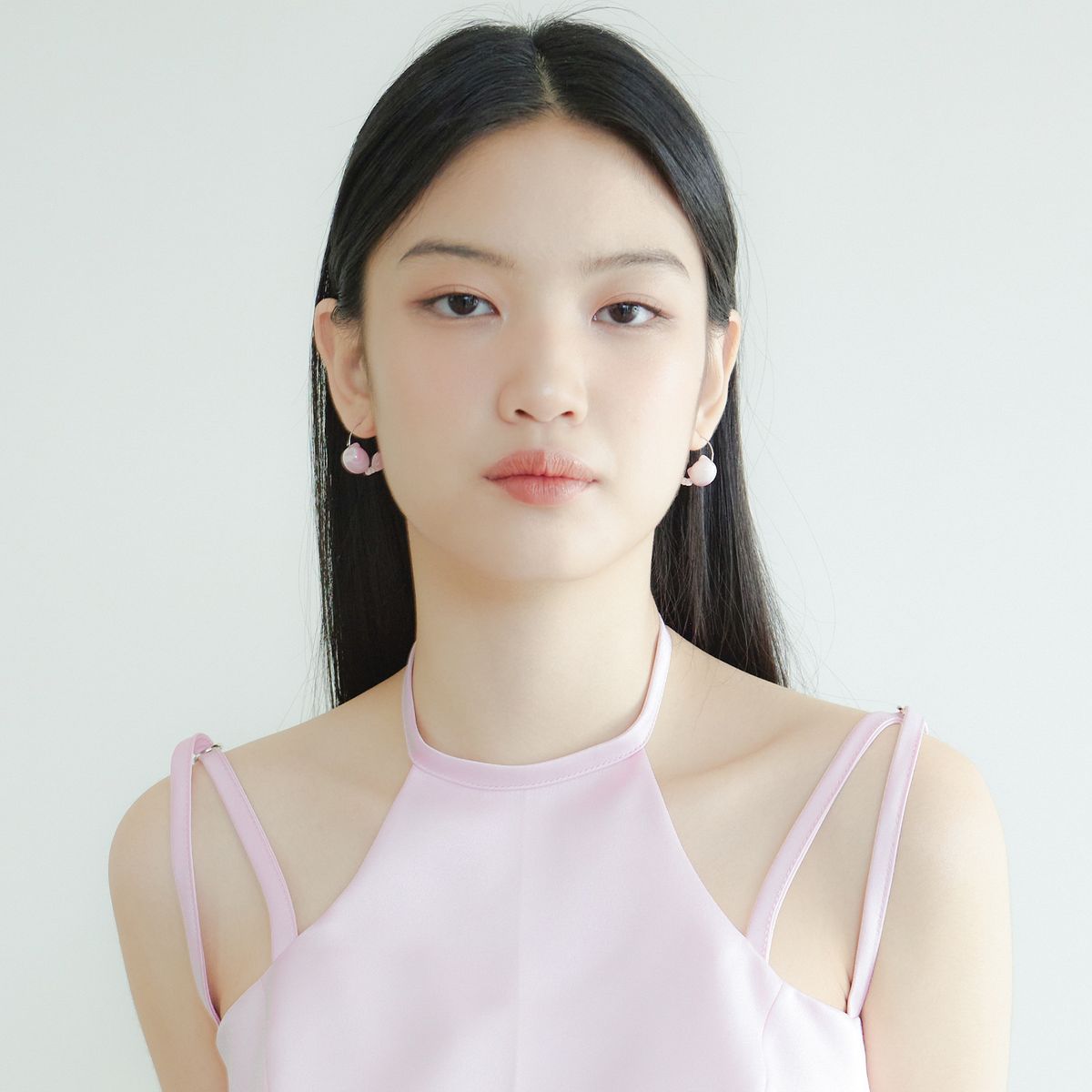 러뷰이(LOVUEE) 핑크 튤립 고양이 귀걸이