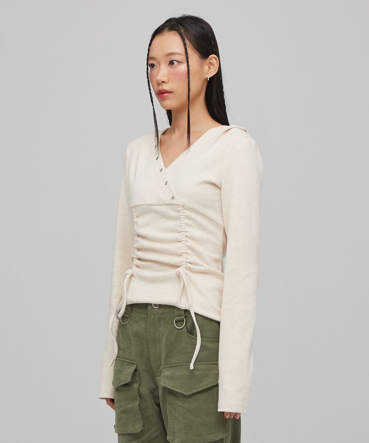 라라폭스(LALAFOX) V NECK SHIRRRING HOODIE OATMEAL BQ4CL026