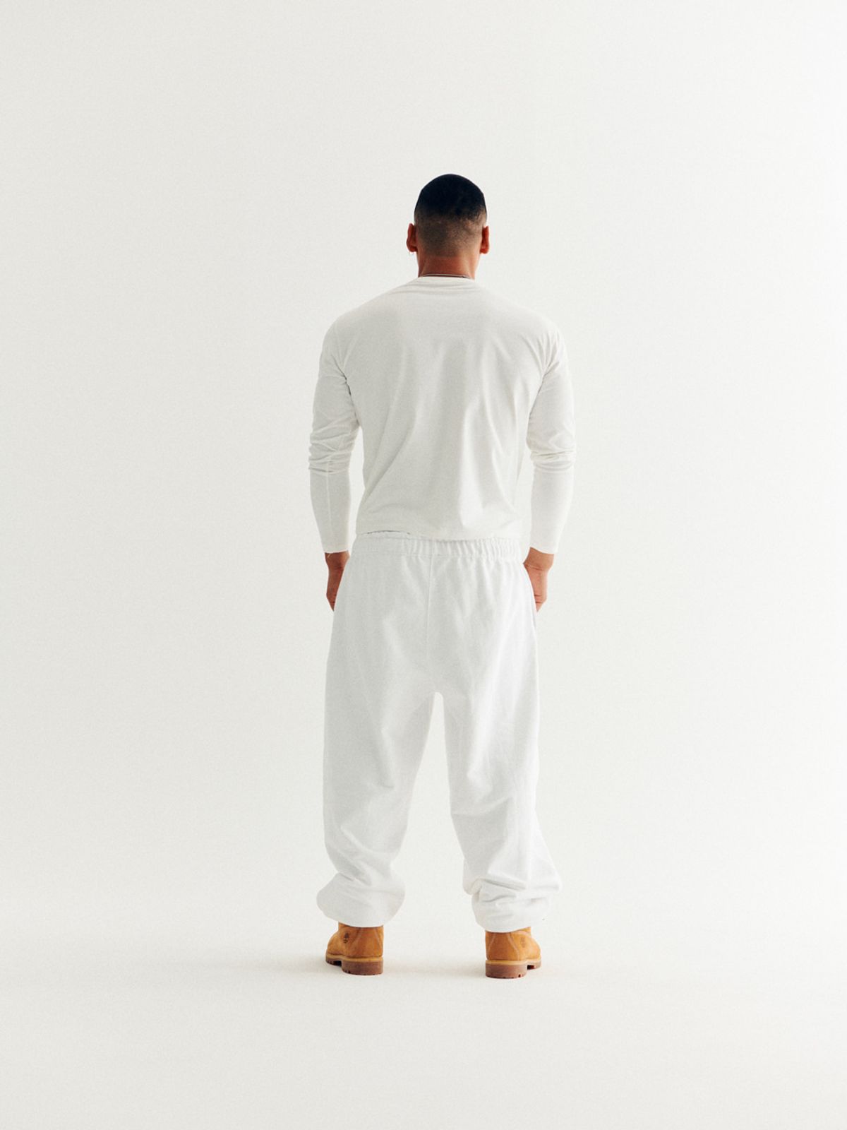 고저(GOZER) UNDER BOODLE ROUND LONG SLEEVES_WHITE