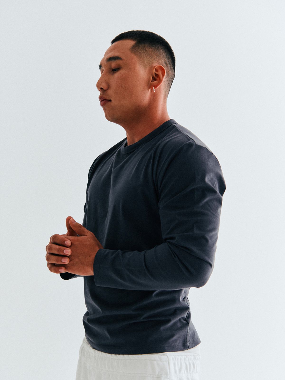 고저(GOZER) UNDER BOODLE ROUND LONG SLEEVES_CHARCOAL