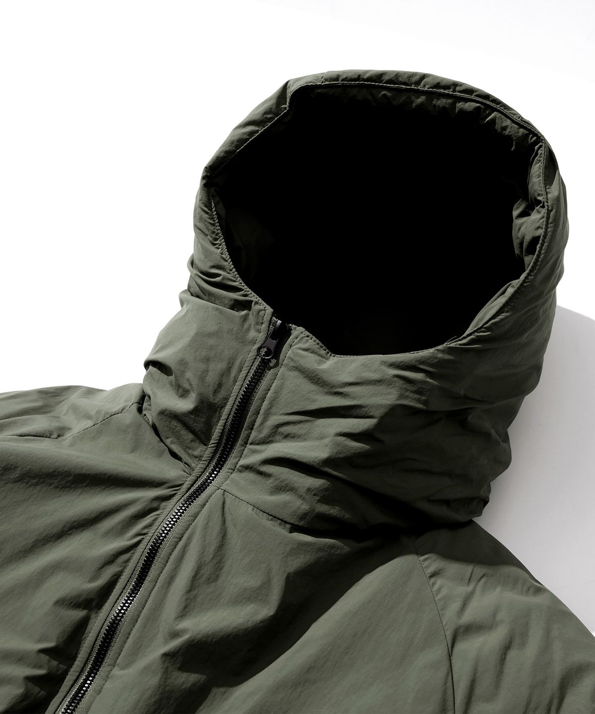 칼라파타르(KALAPATTHAR) Nylon Insulation Short-Jacket - KHAKI