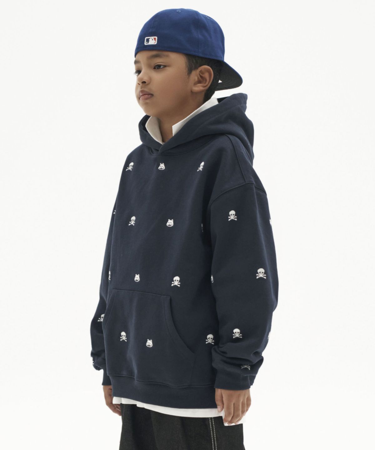 테이크이지 키즈(TAKEASY KIDS) 자이언트핏 올오버 스컬라쿠 후드티 (네이비)
