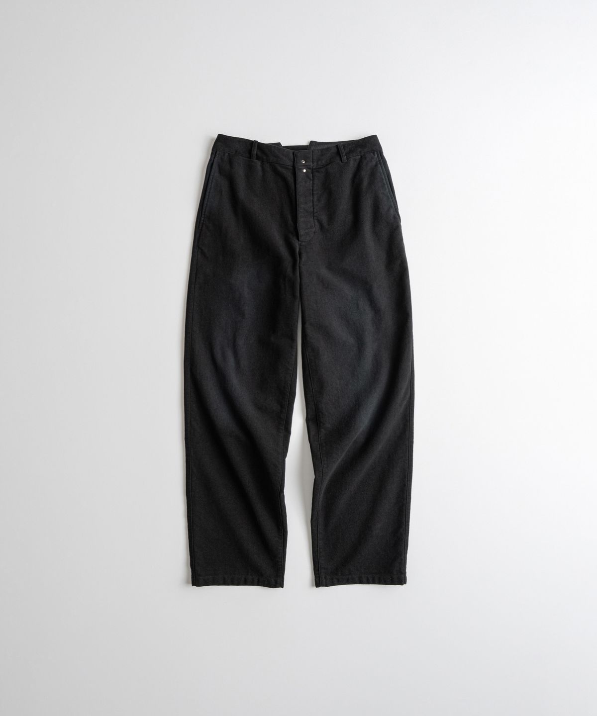 비헤비어(BEHEAVYER) SOFT MOLESKIN FRENCH TROUSERS faded black
