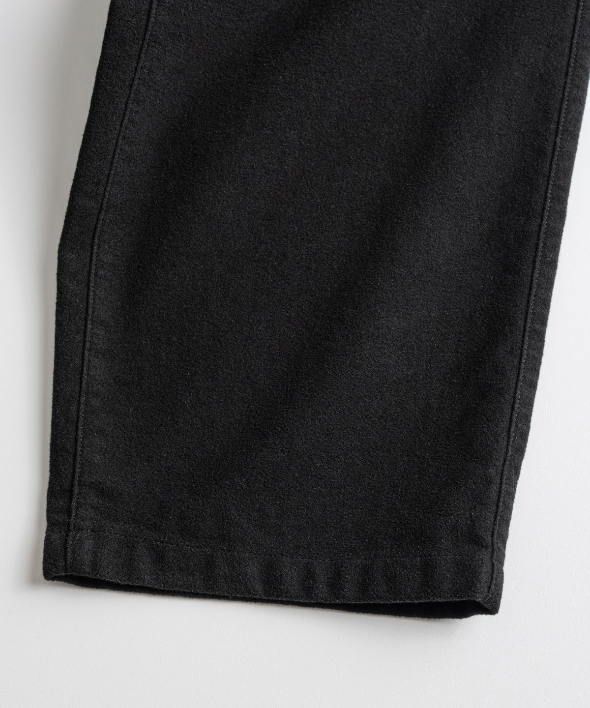 비헤비어(BEHEAVYER) SOFT MOLESKIN FRENCH TROUSERS faded black