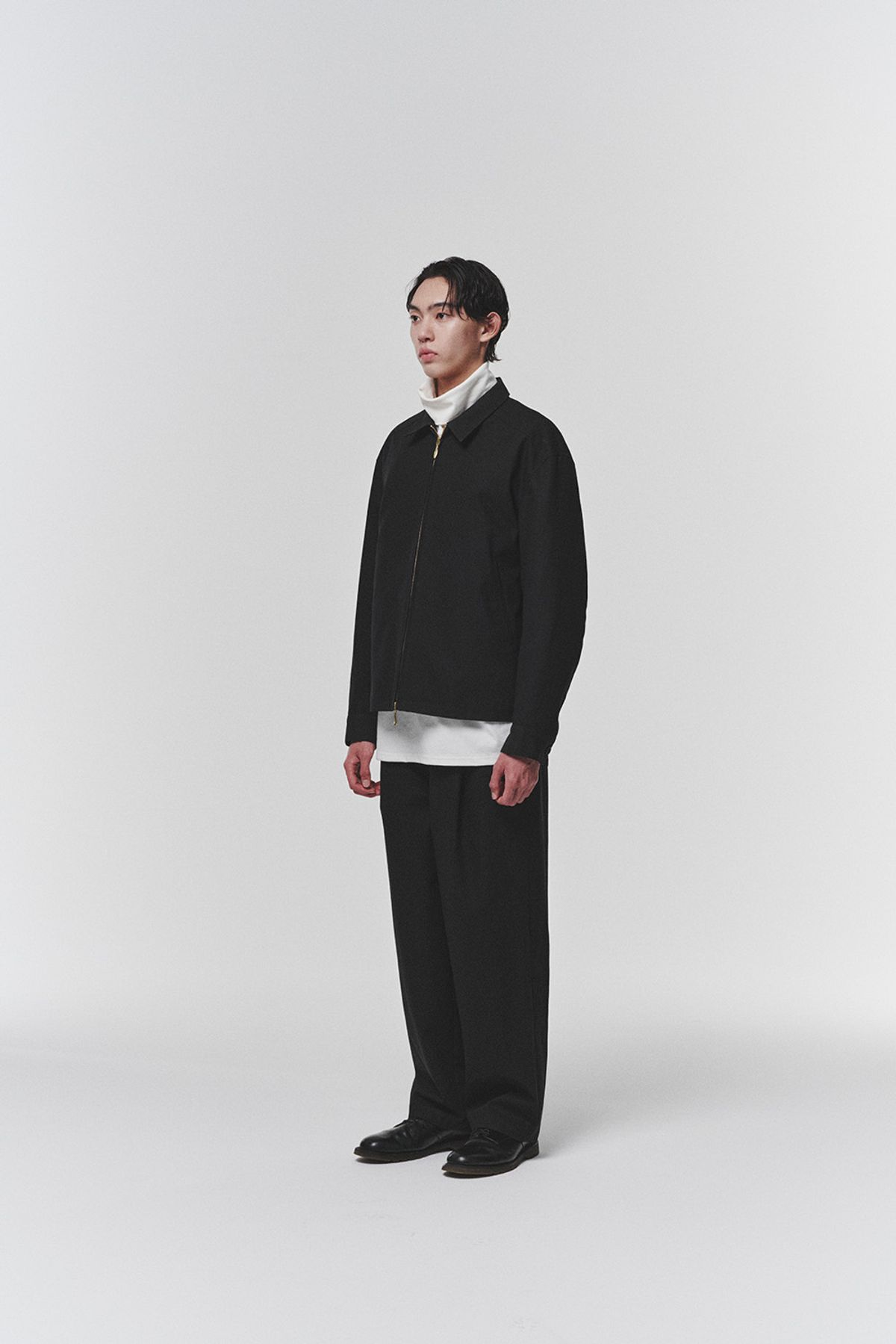 히즈핸더(HISHANDER) ONE PLEATS WIDE EASY PANTS BLACK