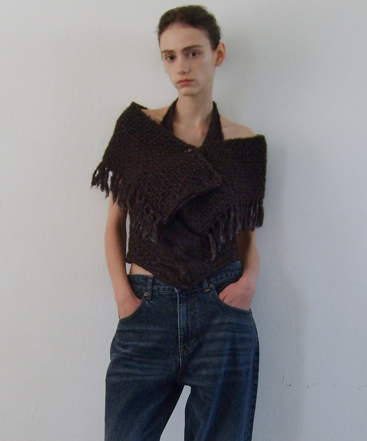 엔오르(EN OR) [ITALY FABRIC] TWIDDLE HALTER KNIT VEST - BROWN