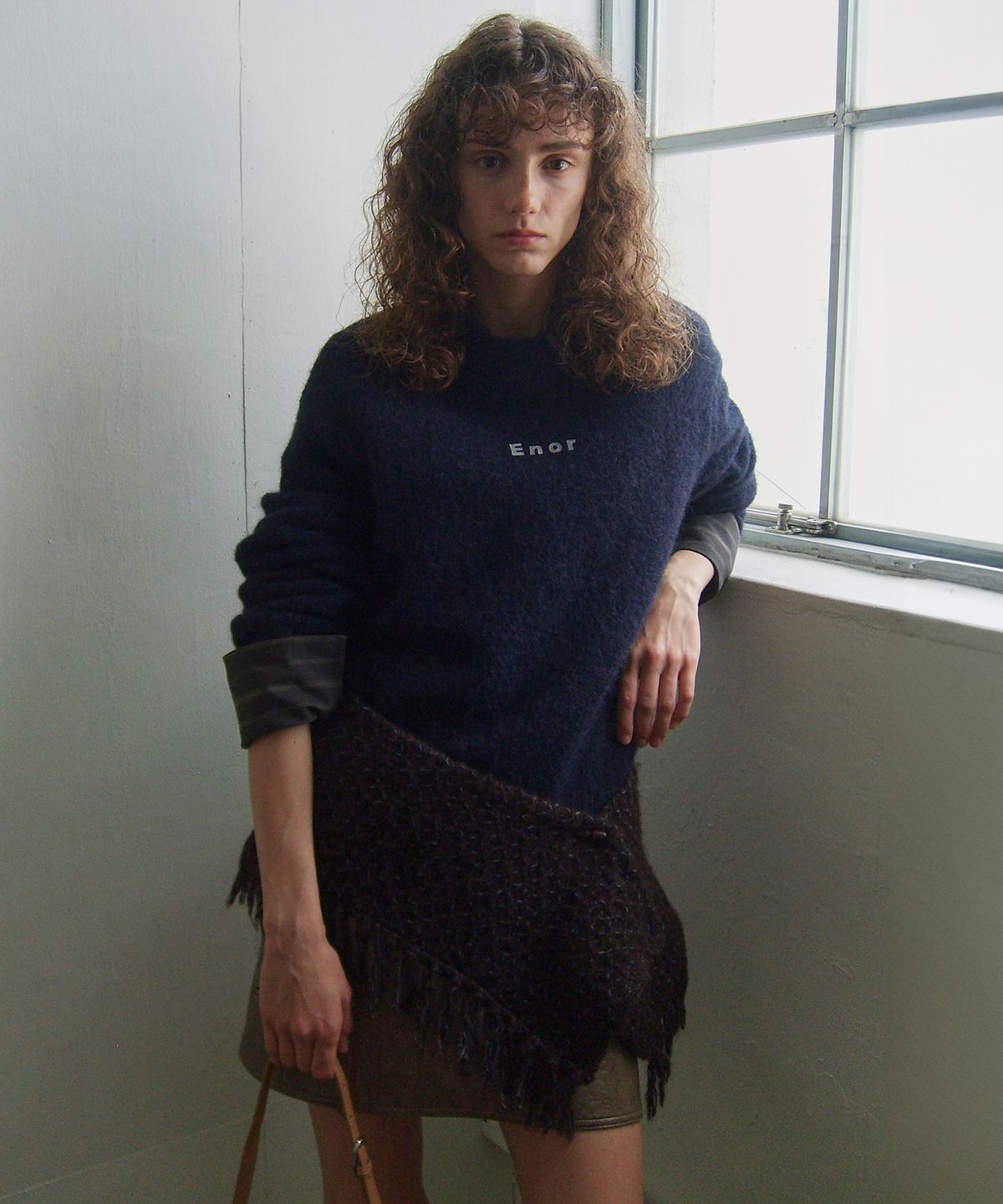 엔오르(EN OR) [ITALY FABRIC] FRINGE SHAWL MUFFLER - BROWN