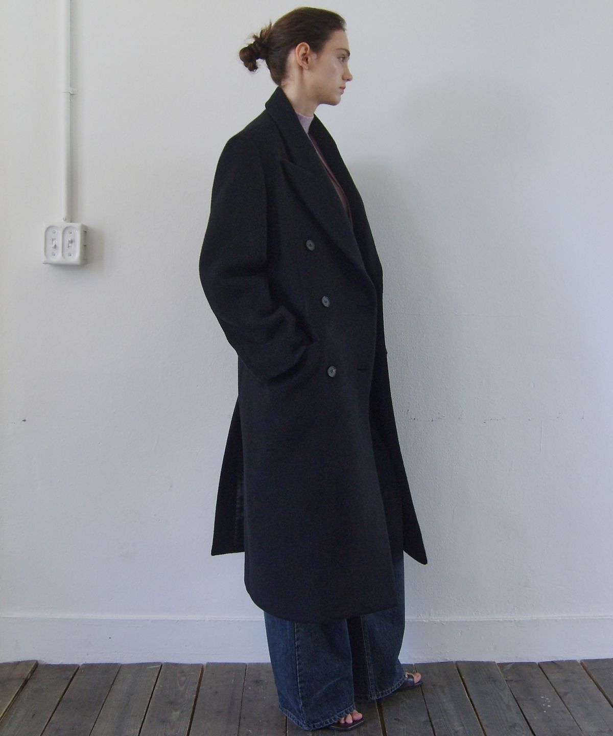 엔오르 스튜디오(ENOR STUDIO) [ALPACA 20%] DOUBLE BREASTED TAILORED COAT - BLACK