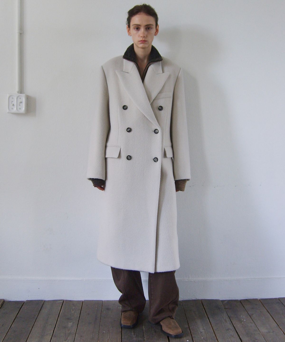 엔오르 스튜디오(ENOR STUDIO) [ALPACA 20%] DOUBLE BREASTED TAILORED COAT - IVORY