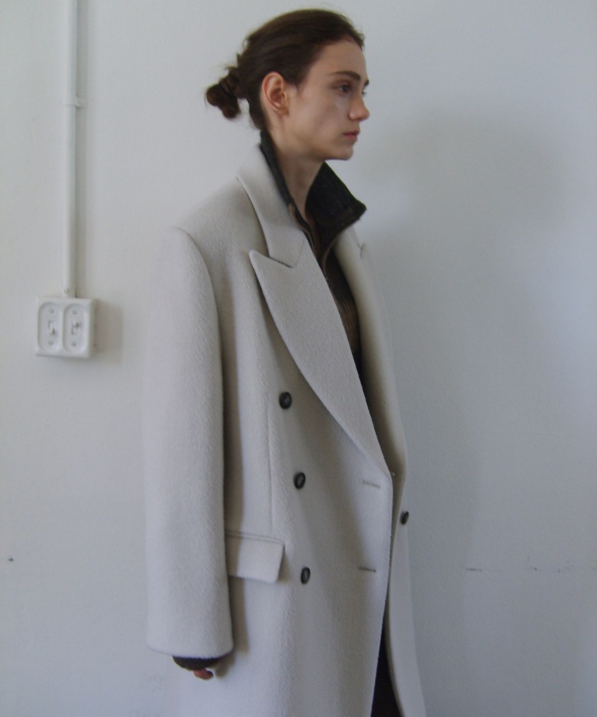 엔오르 스튜디오(ENOR STUDIO) [ALPACA 20%] DOUBLE BREASTED TAILORED COAT - IVORY