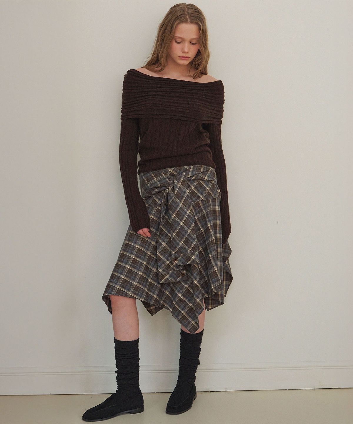 하우스 오브 폰드(HOUSE OF POND) Merino Wool blended off-shoulder sweater_Brown