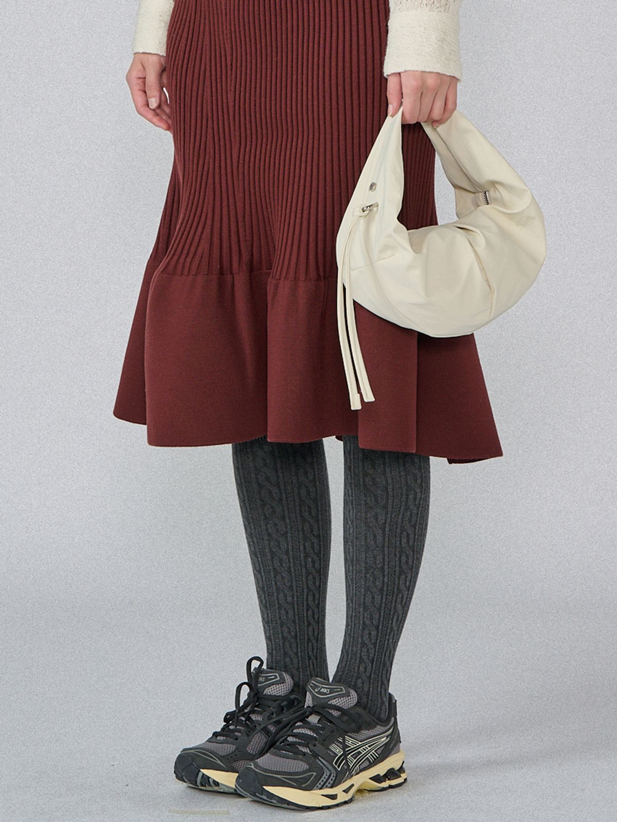 던팩토리(DAWN FACTORY) LUVIN BAG SMALL NYLON IVORY 러빈백 스몰 나일론 아이보리