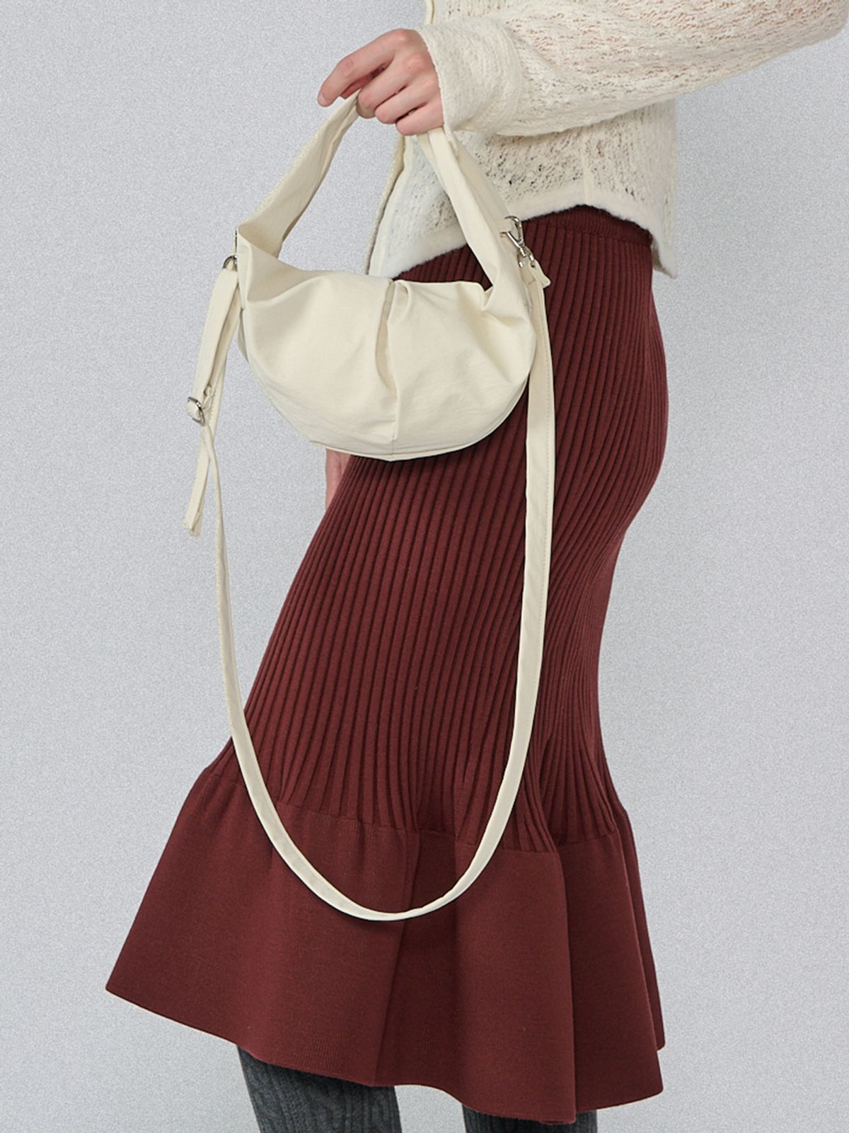 던팩토리(DAWN FACTORY) LUVIN BAG SMALL NYLON IVORY 러빈백 스몰 나일론 아이보리