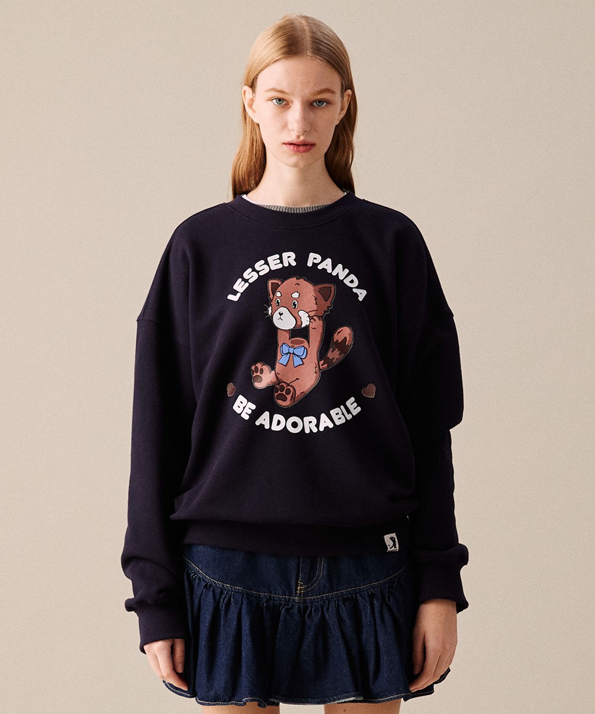 코케트(COQUET) [OVER-FIT] BIG-HEADED LESSER PANDA SWEATSHIRT NAVY