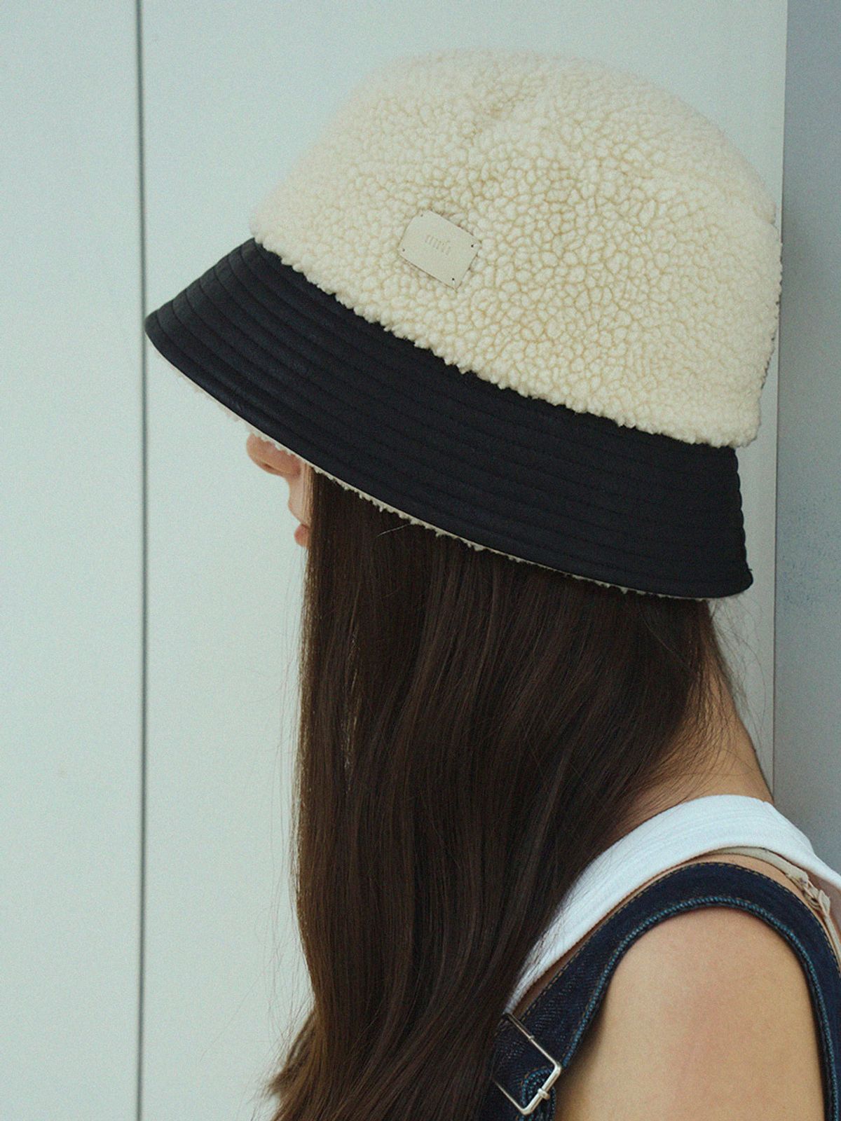 메르헨(MERCHEN) Teddy leather bucket hat_2color
