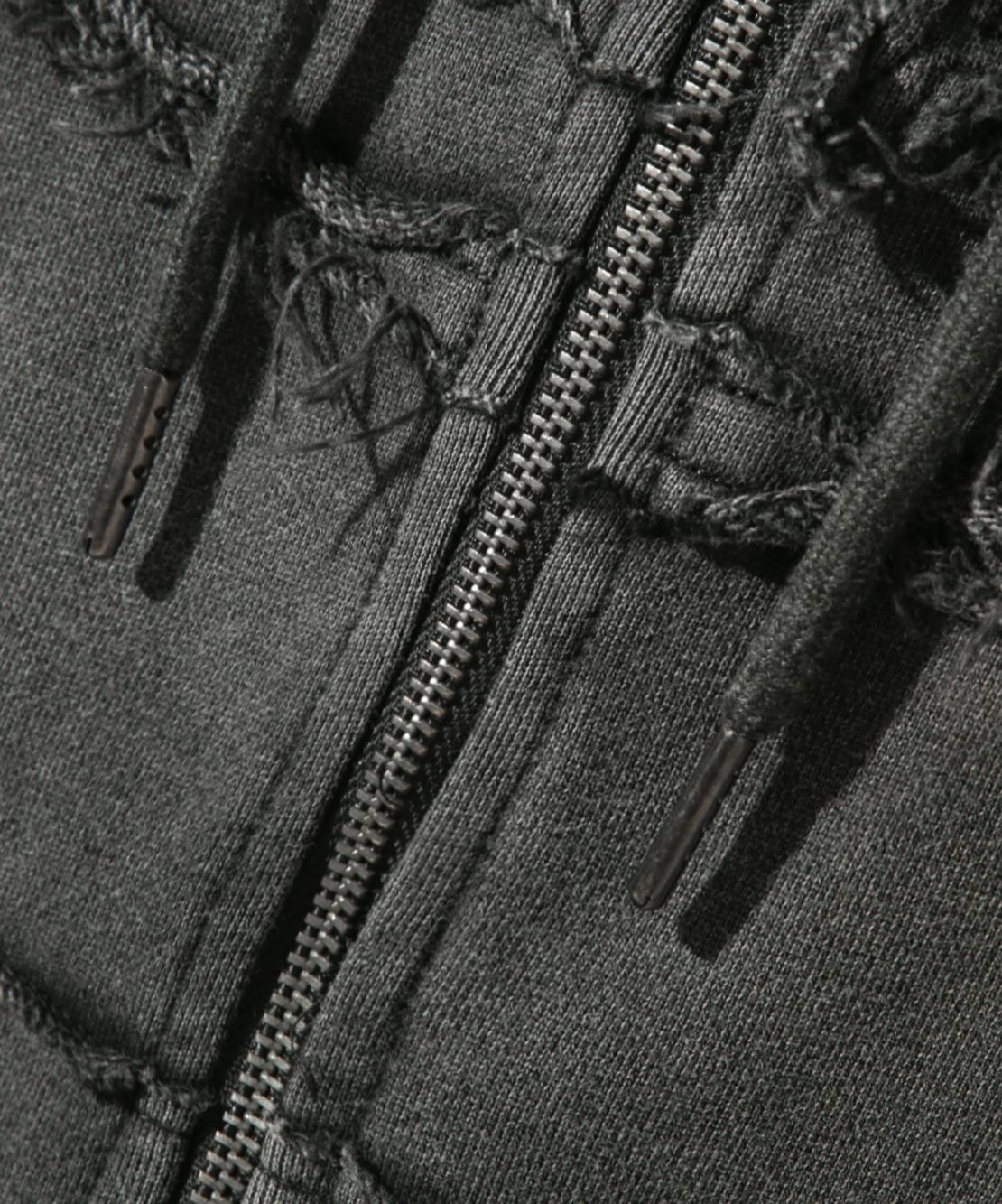 MUSINSA | DIMITRI BLACK VLAD Cut-off Applique Hooded Zip