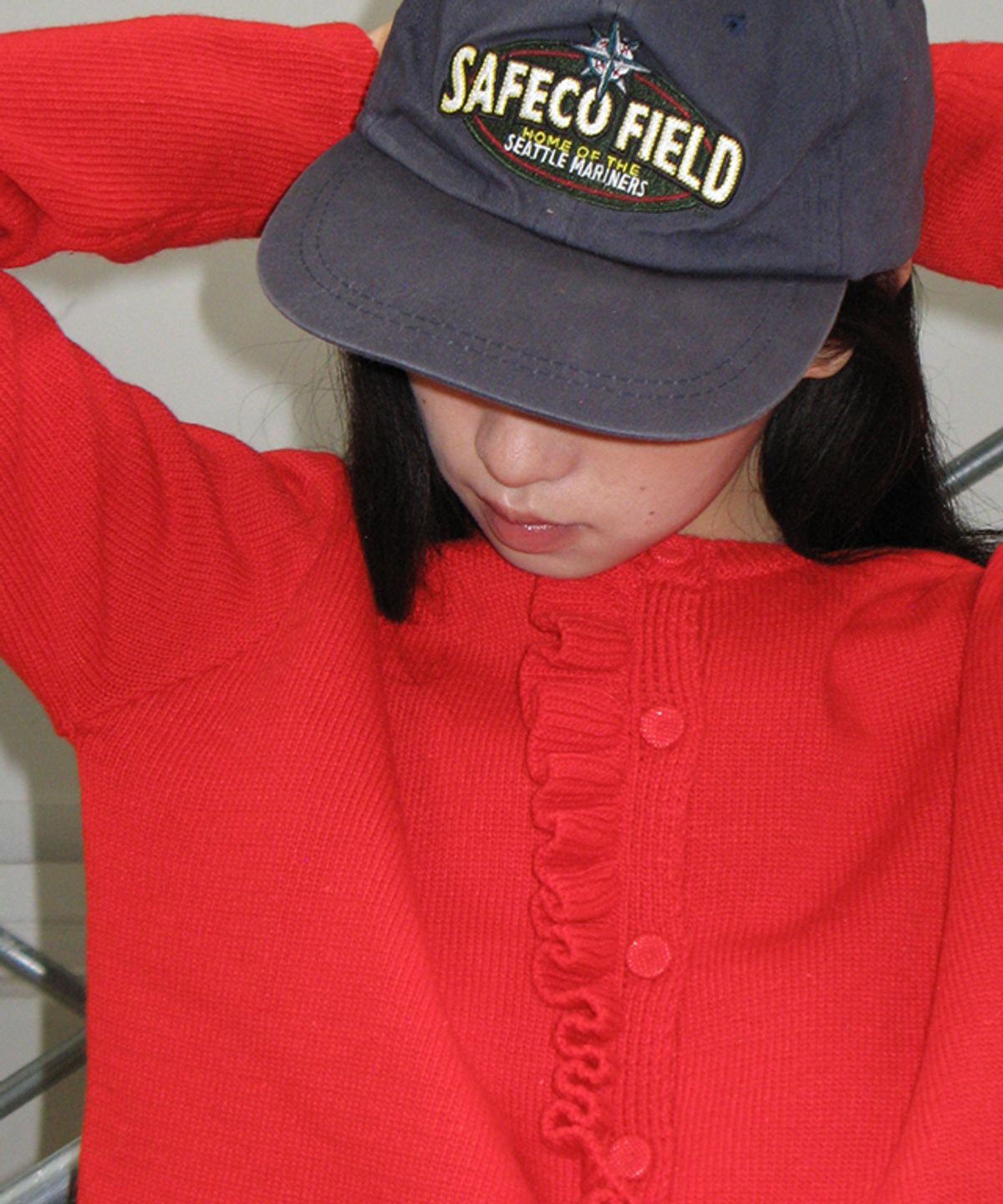 론론(RONRON) HEART POINT RUFFLE KNIT CARDIGAN RED