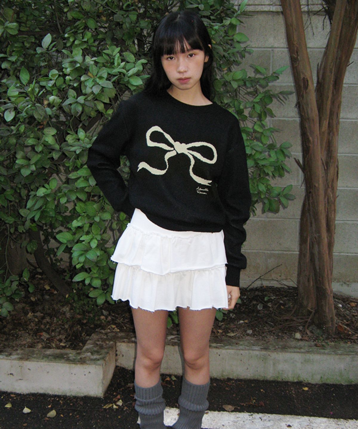 론론(RONRON) HEART RIBBON JACQUARD KNIT BLACK