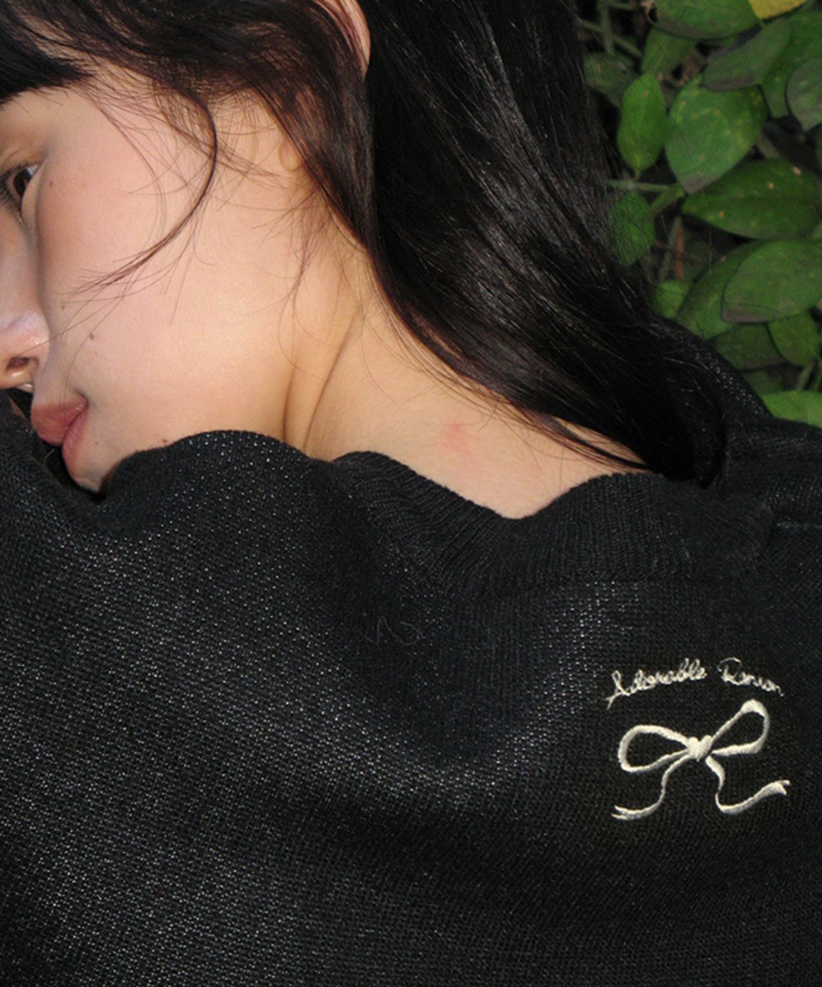 론론(RONRON) HEART RIBBON JACQUARD KNIT BLACK