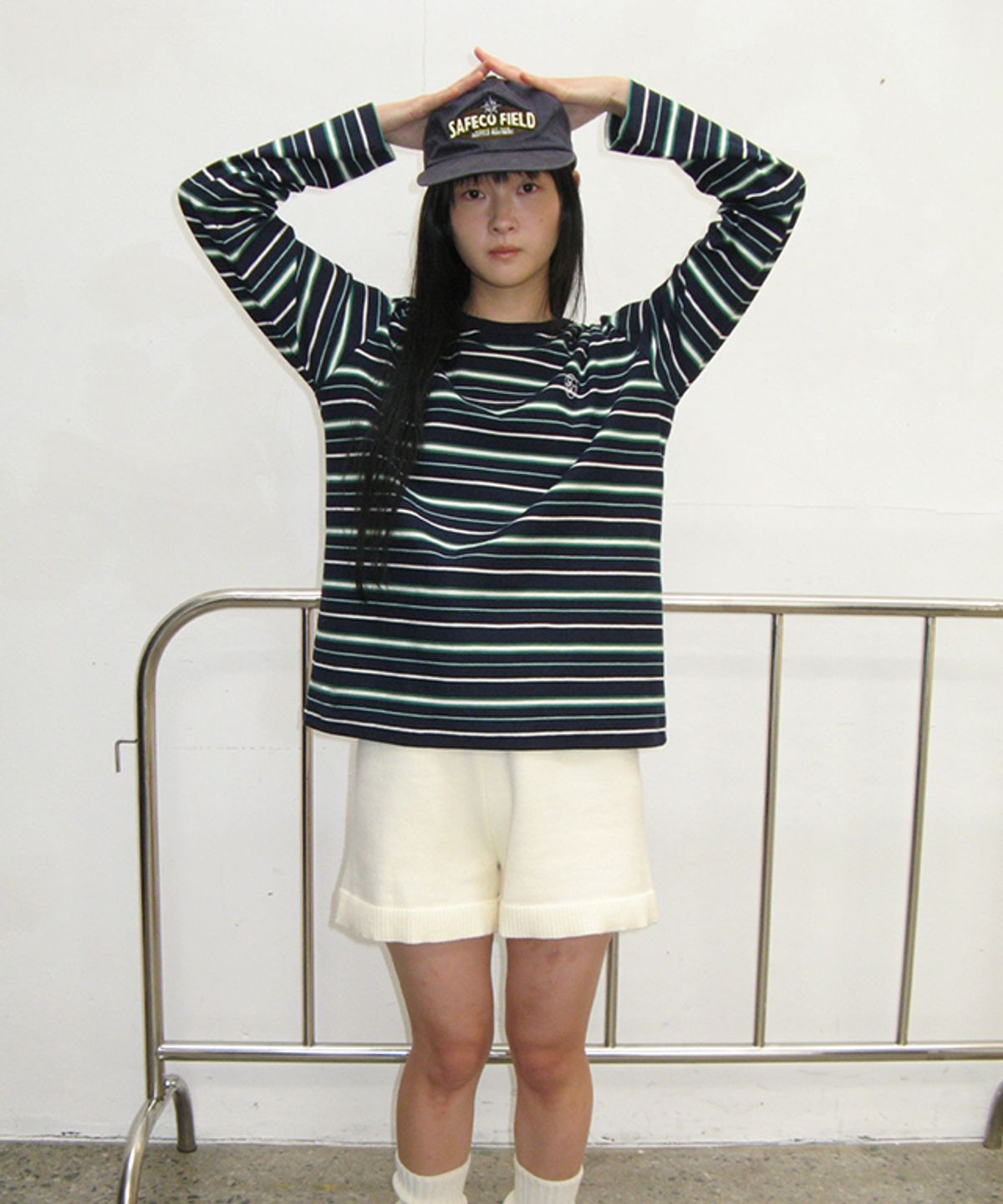 론론(RONRON) MULTI STRIPE LONG SLEEVE NAVY GREEN