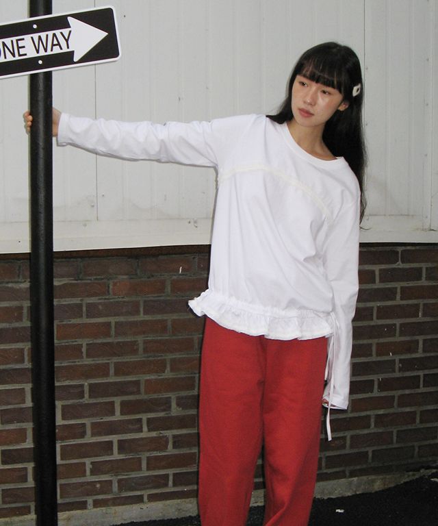 MUSINSA公式 | RONRON FRILL SHIRRING LONG SLEEVE T SHIRT WHITE