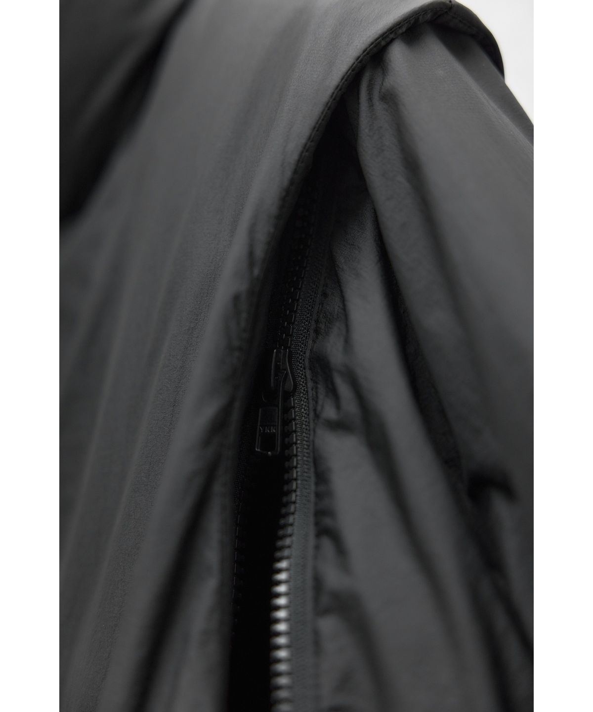유스(YOUTH) Detachable Snap Single Down Jacket - Black