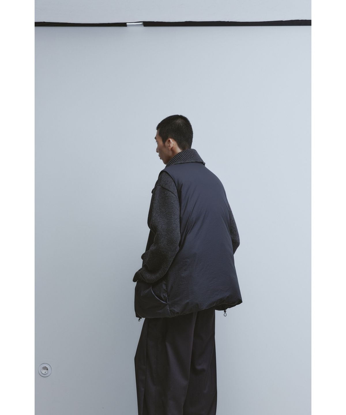 유스(YOUTH) Detachable Snap Single Down Jacket - Black