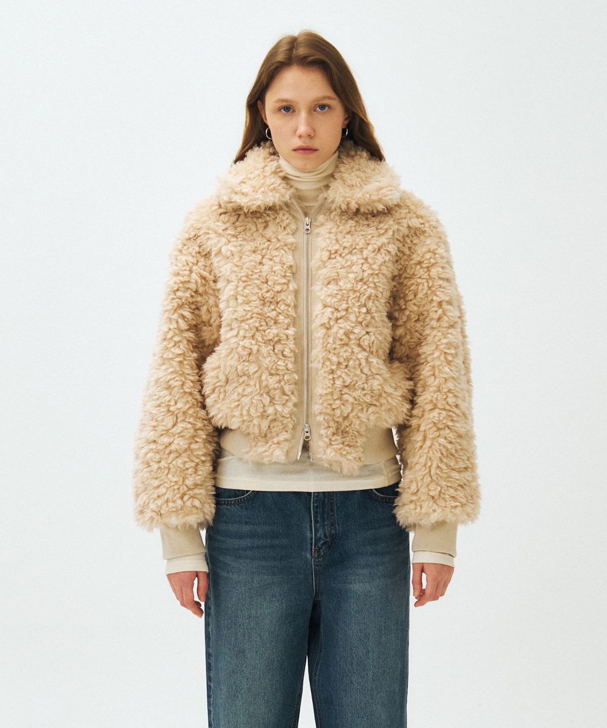 마이스(MAIS) CROPPED ZIP-UP FUR JACKET / BEIGE